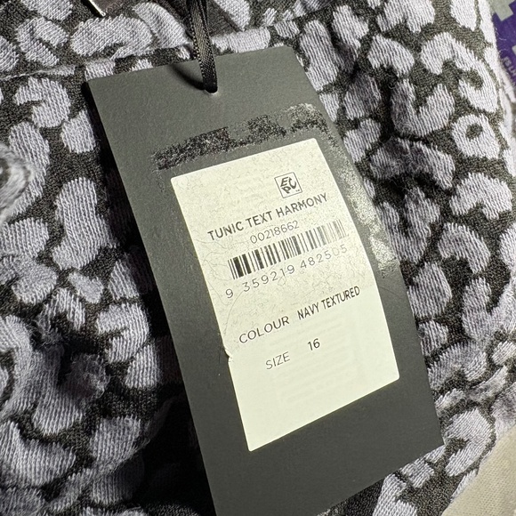 Modern tunic with blue/grey and black pattern size 16W - Picture 12 of 13